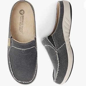 Gecko Man-Powered by Walk Hero - Black Slippers size 14